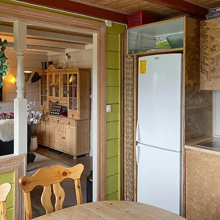 3 Bedroom Lovely In Nerlandsoy *