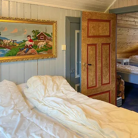 Feriehus 3 Bedroom Lovely In Nerlandsoy *