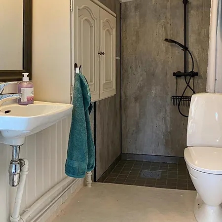 3 Bedroom Lovely In Nerlandsoy * Fosnavåg